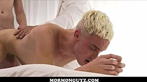 To mormonske twinks suger og knuller bareback før bjørne kirke president