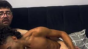 Punhetei meu amigo e depois ele quis meter no meu cuzinho no pelo kkkk