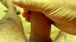 Gay Latino man masturbates on the beach and reveals his body