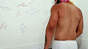 suck that big cock in the bathroom