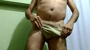 Sexy Moves Dominate Hot Dance Floor Action