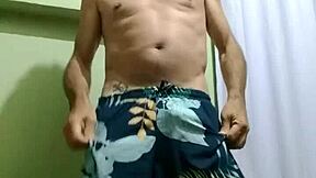 Sexy Moves Dominate Hot Dance Floor Action