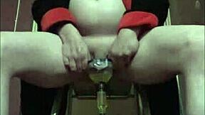Gay bisexual Mark Wright tries out piss fetish for the first time