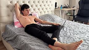 My friend caught me wanking to gay porn, part 1