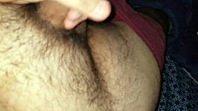 Masturbating my dick is like playing with a rich pussy