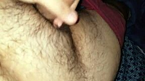 Masturbating my dick is like playing with a rich pussy