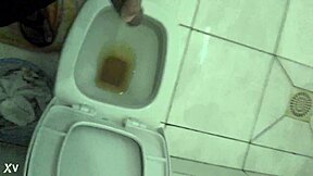 Solo Pissing Action in Bold Display