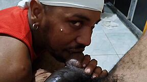 Macetando o Puto Dentro da Favela