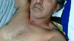 safadinho gostosinho teases in solo play
