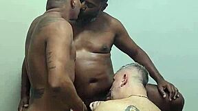 Mixed Amateur Bareback Interracial Sex on 08 28