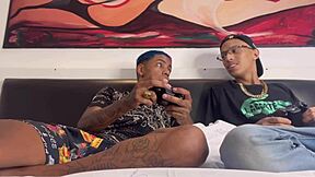 invited my gay buddy for videogames, ended up showing my dick, he went crazy to suck it