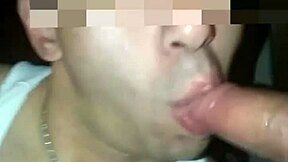Chupando un Rico Pene with Amateur Passion in Detailed Oral Close-Up Scene