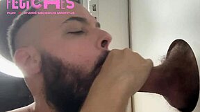 Raw Amateur Blowjob Action in Contos e Pintos Episode 2