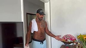 Imperador Catches Boyfriend in Action with Vitor Guedes