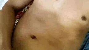 Amateur guy jerks off every morning