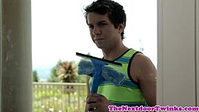 i love watching this twink get assfucked and spray cum