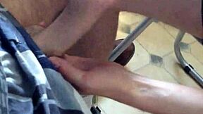 Wanking Leads to Explosive Cumshot