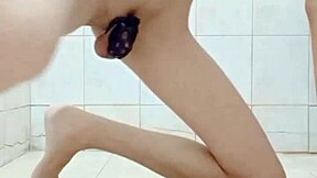 Fagteetajet Thai Gay Drinking Piss