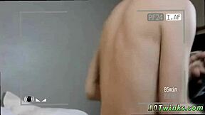 Old Man Seduces Emo Teen 18+ for Bareback Kissing and Rimjob in Naked First Time