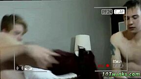 Old Man Seduces Emo Teen 18+ for Bareback Kissing and Rimjob in Naked First Time