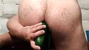 Man, this Russian gay guy's totally obsessed with stretching his fat ass using extreme objects