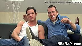 Ljubim gledati medvede, ki sesajo in jebejo ogromne kurce