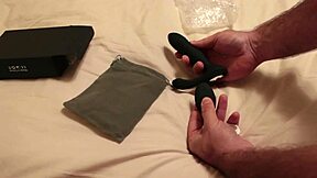 i'm testing out this thrusting dildo for fun