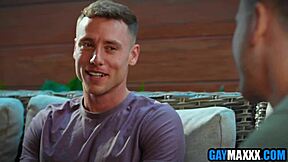 Athletic hunk picks up roommate on Grindr for bareback ass fucking, rimjob, kissing, blowjob in dorm