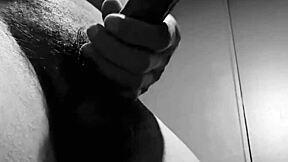 Skinny mature amateur masturbates with cum explosion!