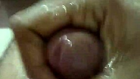 Hey, check this desi indian guy giving his huge cock a gentle massage and shaking it off 😏🍆