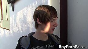 Twink Yann Ryan and Michael Hampton Wank and Suck Cocks