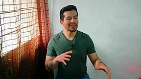 young bisexual with 20cm cock gets fucked like wife by mature builder