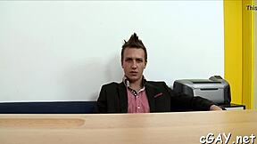 god this sexy gay blowjob has me cummin so hard already...