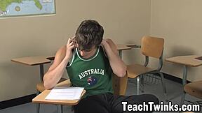 Brice Carson Pounds Ashton Rush in Hardcore Twink Anal