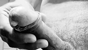 hey bisexual dude, watch me stroke my small cock in this hot amateur paja session.