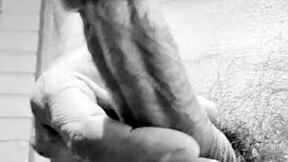 hey bisexual dude, watch me stroke my small cock in this hot amateur paja session.