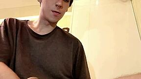 Twink anal orgasm from pink dildo! 🍆💦😩