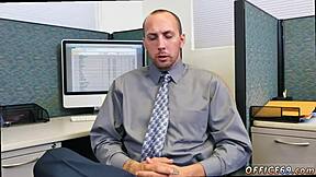 i'm fuckin this doll... suckin meatpipe naked in 3some!