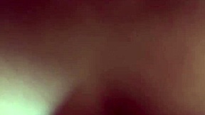 amigo, quieres que este macho muscular te folle el culo virgen a pelo y te llene de leche?