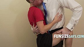How the handsome giant mr wolf plugs tiny 18+ twinks