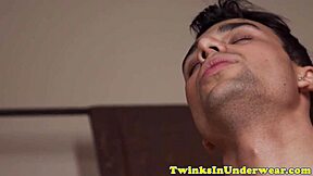 Fine twunk cumsprays twink ass after massage