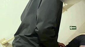Sigiloso comendo novinho na escada de incendio agora