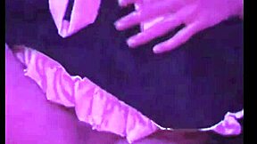 Te parecen bien 24 cm me follo a un jovencito femboy en vestido de maid hasta que su culo suena como bote de catsup