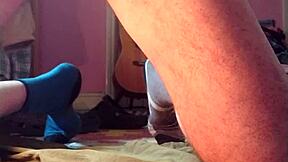 hairy potbelly wank in the quiet room