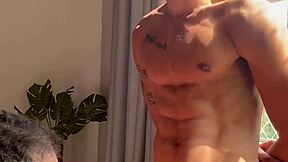 colega do trabalho flashing