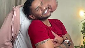 Dotado Comendo Rabudo Na Cama