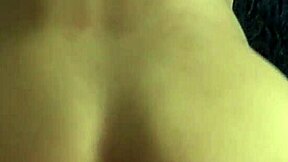 Intercambiamos miradas en el gym con este petiso culon que me lo traje a casa y uff le encantó saltar en mi verga lo llene de leche varias veces - bareback- sem camishina