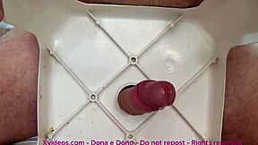 Este pau da cabeça rosa está gozando sem parar para você asmr