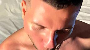 Twink dotado fudeu namorado da irmÃ no motel