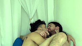 tatuado fodendo cabeludo safado com anal bareback